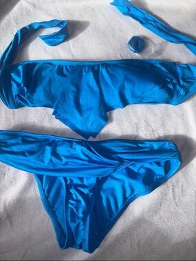NWOT Lilly Pulitzer Bikini Top Size 10 & Bottoms Size 8